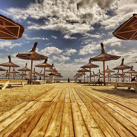 Mario Apartamente - Romantic Mamaia Bagian luar foto